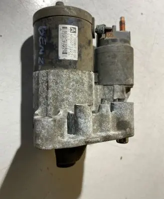 Peugeot 5008 Starter motor M000T32271 7550017