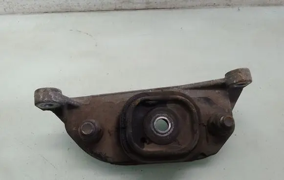 Renault Scenic II - Grand scenic II Engine mount bracket 8200209324