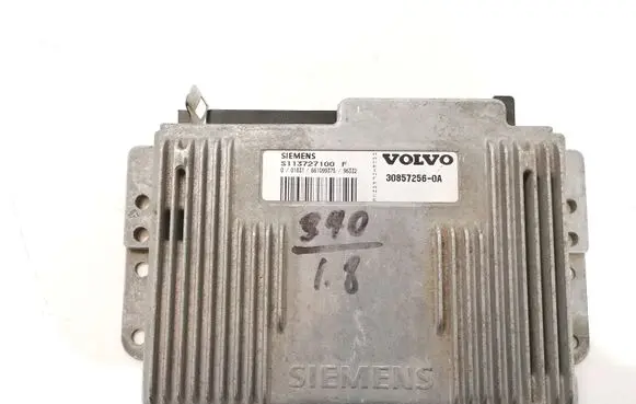 Volvo S40, V40 Engine control unit/module S113727100F 308572560A