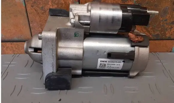 Mini One - Cooper F56 F55 Starter motor 8658275 8676403 12418658275