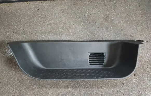 Opel Vivaro Front sill trim cover 768510190R 93868844 SP7612