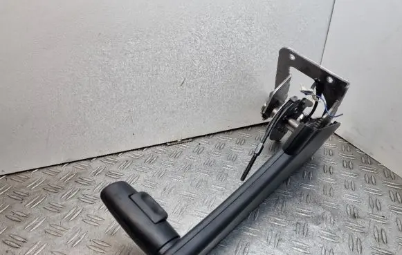 Mini Cooper Countryman R60 Handbrake/parking brake lever assembly 9811241 33409811241