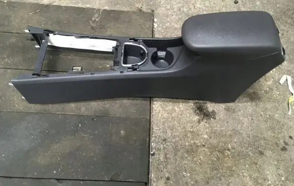 Hyundai Ioniq Center console