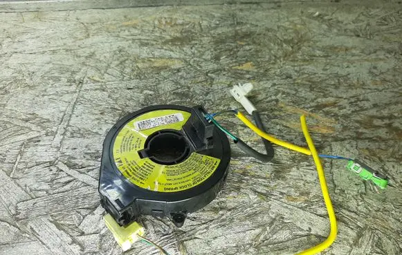 KIA Rio Airbag slip ring squib (SRS ring) KA63370346