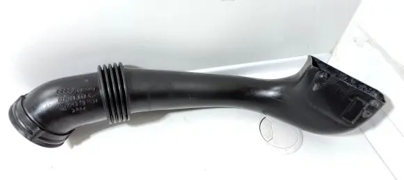 Audi A8 S8 D2 4D Air intake duct part 078129643C KH01B1034