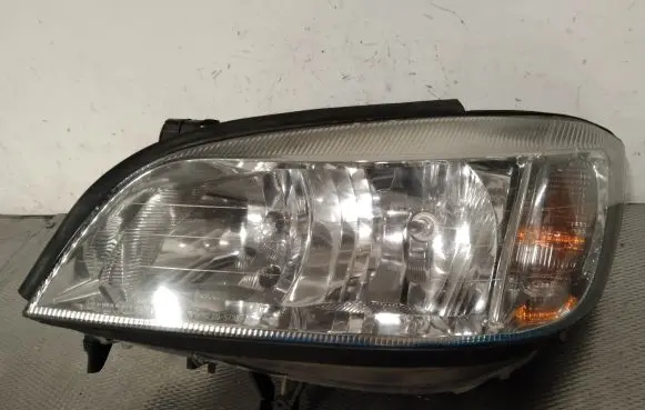 Opel Zafira A Headlight/headlamp