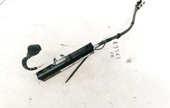 Chrysler Voyager Antenna control unit 04685636AE 12226399
