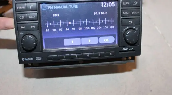 Nissan Micra Radio/CD/DVD/GPS head unit 25915BH10D 7612830023 NISSANLCN