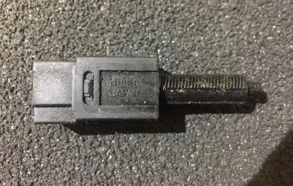 Nissan Almera N16 Brake pedal sensor switch