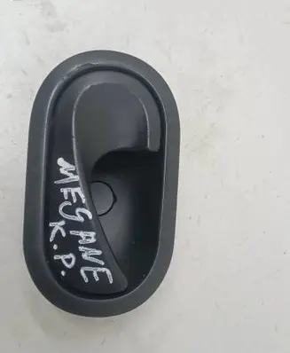 Renault Megane II Front door interior handle 8200028487 5005400006