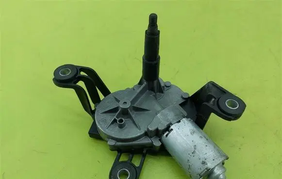 Opel Astra H Rear window wiper motor 13105981