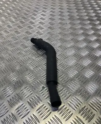 Mercedes-Benz Sprinter W906 Breather/breather pipe/hose A6510100882