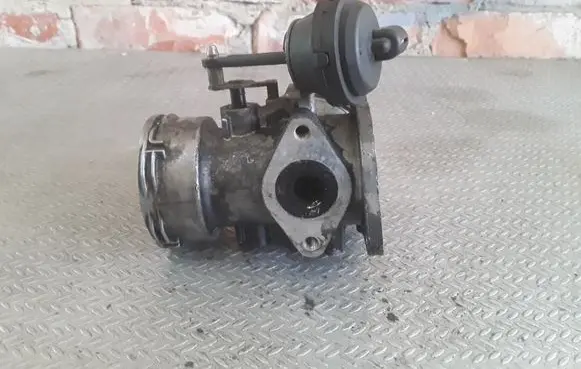Ford Galaxy EGR valve 038129637L