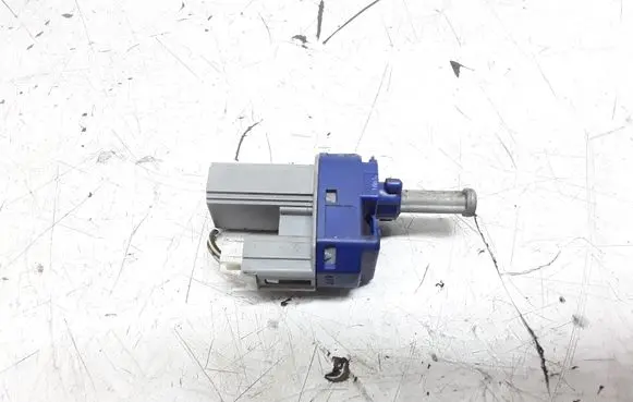 Brake pedal sensor switch