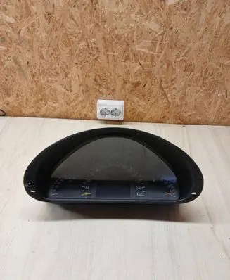 Speedometer (instrument cluster)