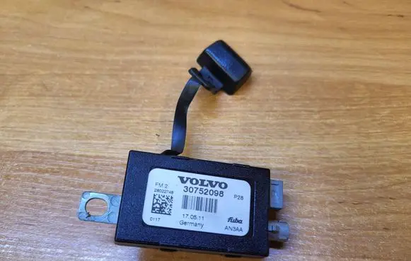 Antenna control unit