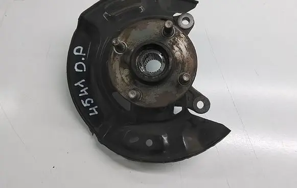 Toyota Yaris Front wheel hub 432110D230
