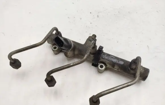 Audi A6 S6 C6 4F Fuel main line pipe 059130089D 0281001650