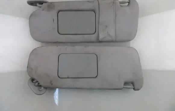 Toyota Corolla E120 E130 Sun visor clip/hook/bracket 