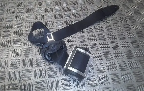 Mini Cooper Countryman R60 Front seatbelt 601028900e