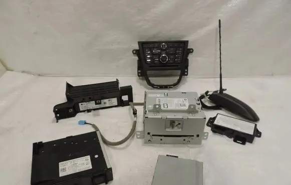 Opel Mokka Navigation unit CD/DVD player 23304690