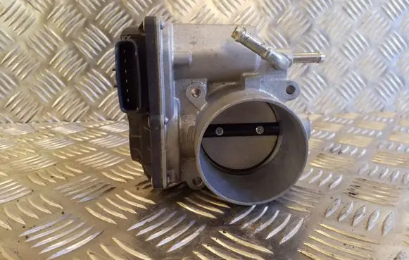 Subaru Outback (BS) Throttle valve 16112AA380 3S101691 142003S05