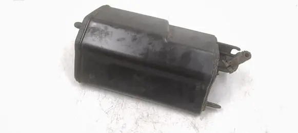 Audi 80 90 B3 Active carbon filter fuel vapour canister 035133517A
