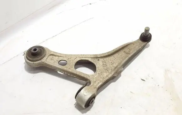 Nissan X-Trail T33 Front lower control arm/wishbone 545016RM0A