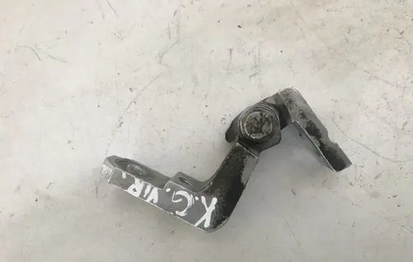 Volkswagen Touran II Rear door upper hinge 1T0833401B