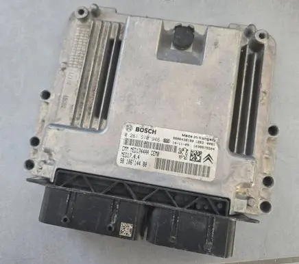 Peugeot 3008 II Engine control unit/module 9806438180 0261S10946 9810614480