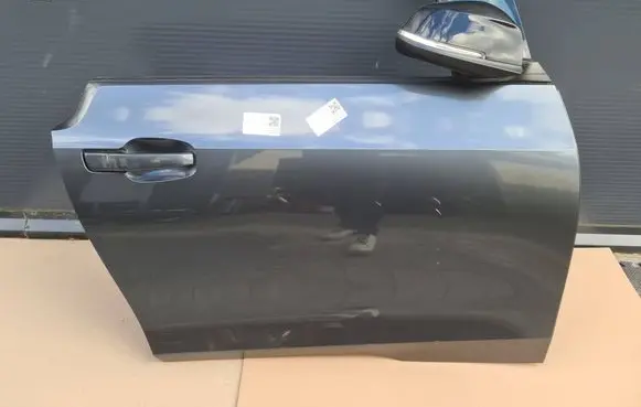 BMW i3 Front door