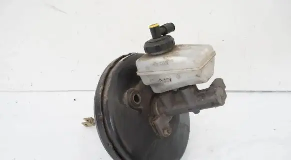 Dacia Logan I Brake booster