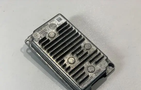 Volkswagen Phaeton Headlight ballast module Xenon 3D0907399A 89300054 70013776C