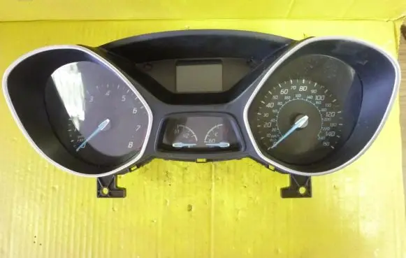 Ford Focus Speedometer (instrument cluster) BM5T10849BBD B018