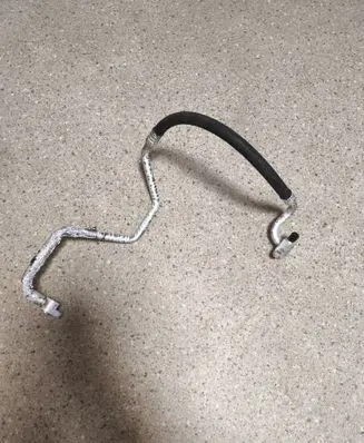 Air conditioning (A/C) pipe/hose