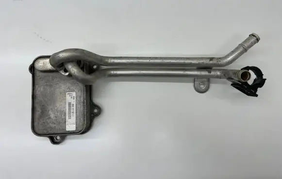 Volkswagen Golf VI Engine oil radiator 03C117021J