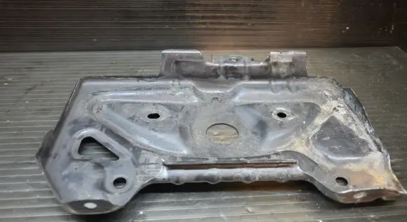 Mercedes-Benz E W212 Battery tray 