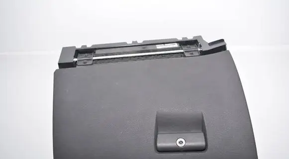 BMW X3 E83 Glove box 8772624 0005066422