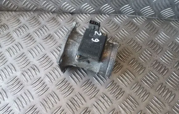 Audi A4 S4 B5 8D Mass air flow meter 037906461B AFH6010A