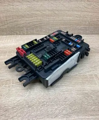 BMW 3 F30 F35 F31 Fuse module 9261111 10688710
