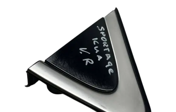 Fender end trim