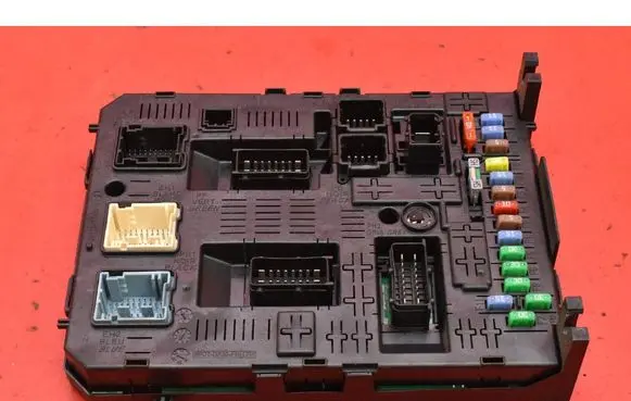 Peugeot 308 Fuse box set 967847728001