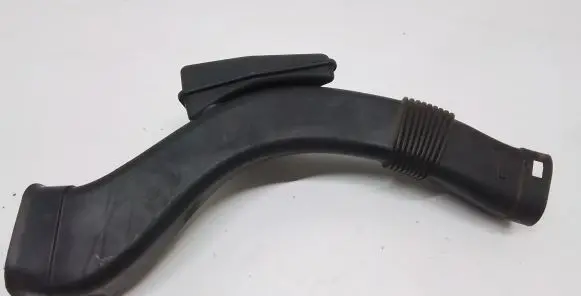 BMW 7 F01 F02 F03 F04 Intake resonator 7577473