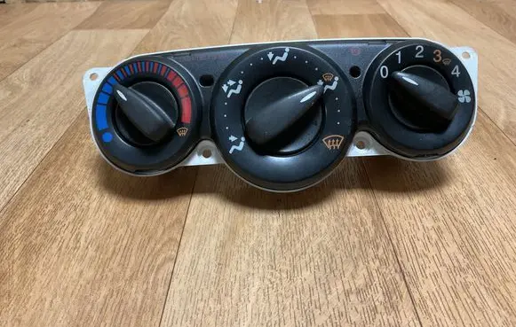 Ford Focus Climate control unit 98AB18C419