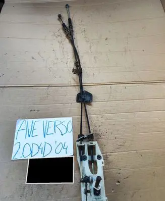 Toyota Avensis Verso Gear shift cable linkage 