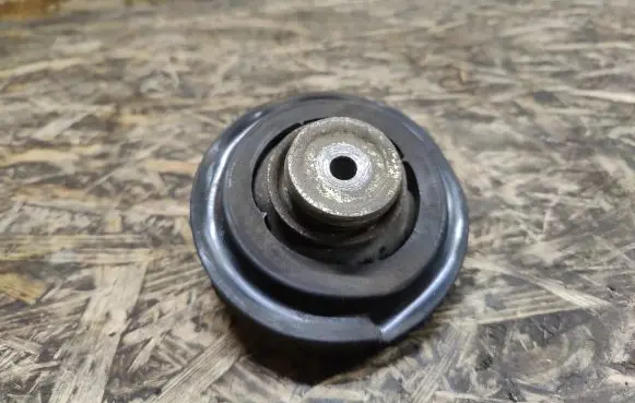 Nissan 240ZX, 280ZX, 300ZX Rear shock absorber damper bump stop 5503471L10