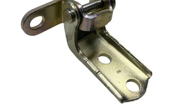 Peugeot 108 Rear door lower hinge B000167480