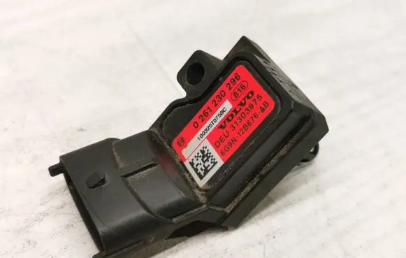 Volvo XC60 Air pressure sensor 31303975 0261230296 6G9N12B676AB