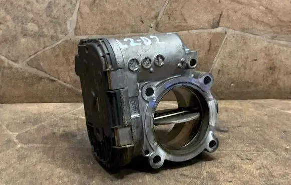 Mercedes-Benz C W204 Throttle valve A6460900970