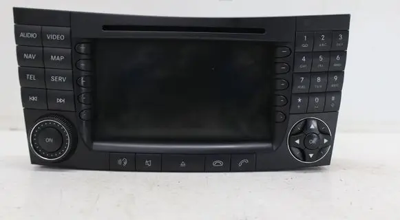 Mercedes-Benz E W211 Radio/CD/DVD/GPS head unit A2118204197
